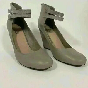 Saychelles Heritage Ankle Strap High heel wedge Gray Women size 8.5